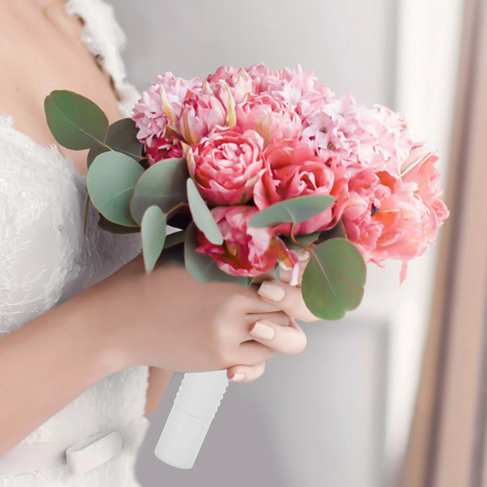 

4 Pcs Flower Holder with Mud Wedding Bouquet Holders Arrangement for Bride Plastic