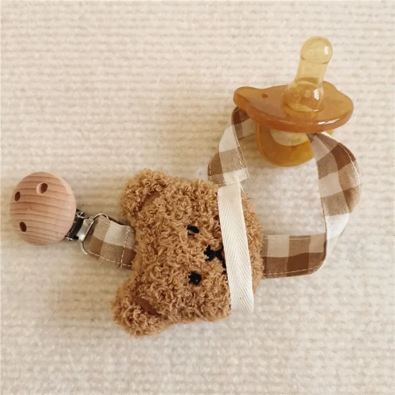 Ins Cute Bear Wooden Soother Clips Baby Pacifier Holder Plaid Anti Drop Chain Newborn Nipples Pacifiers Dummy Clip Baby Gift