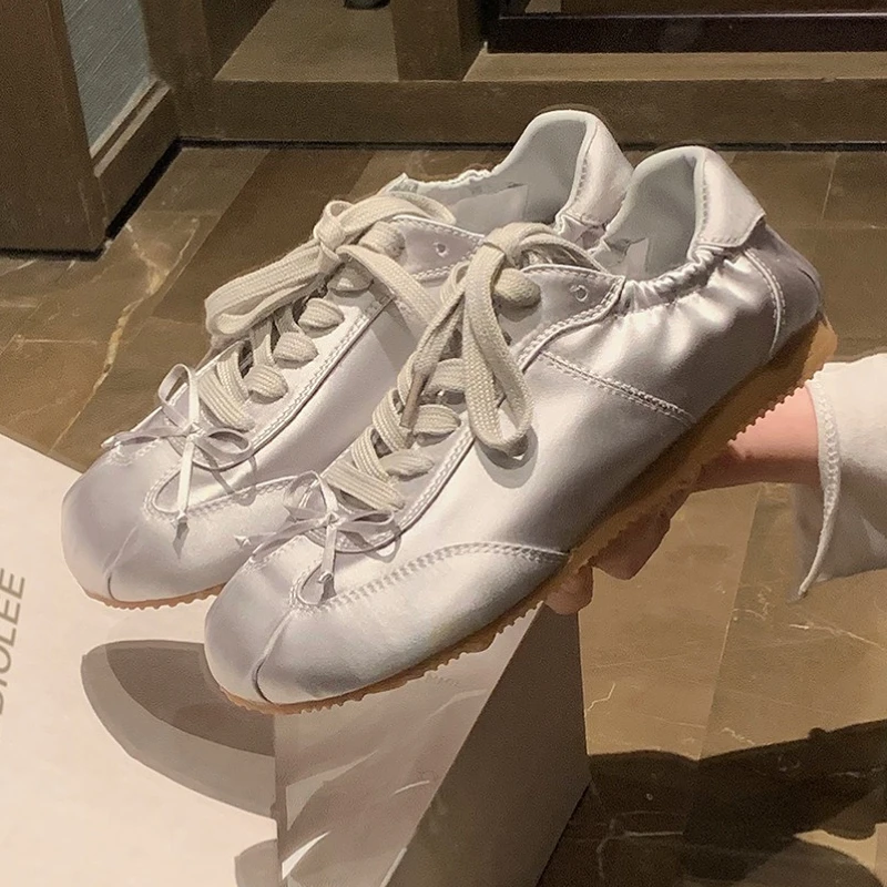 

Bowknot Designer Shoes Women Satin Lace Up Shallow Round Toe Casual Sneakers Female Comfort Brand Sports Ballet Flats Women