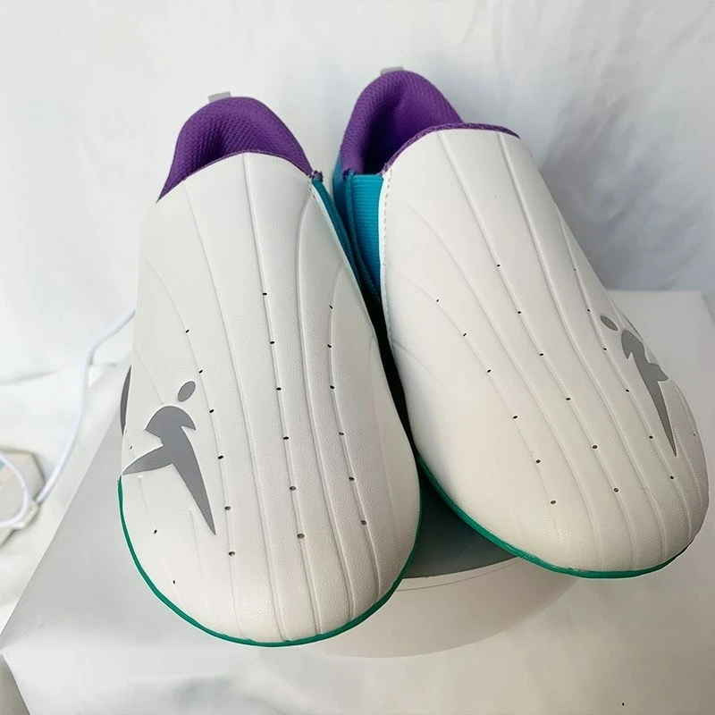 2025 جديد الرجال النساء فنون الدفاع عن النفس حذاء لينة أسفل التايكوندو أحذية للجنسين خفيفة الوزن داخلي حذاء للجيم الأزواج الجلود Wushu حذاء