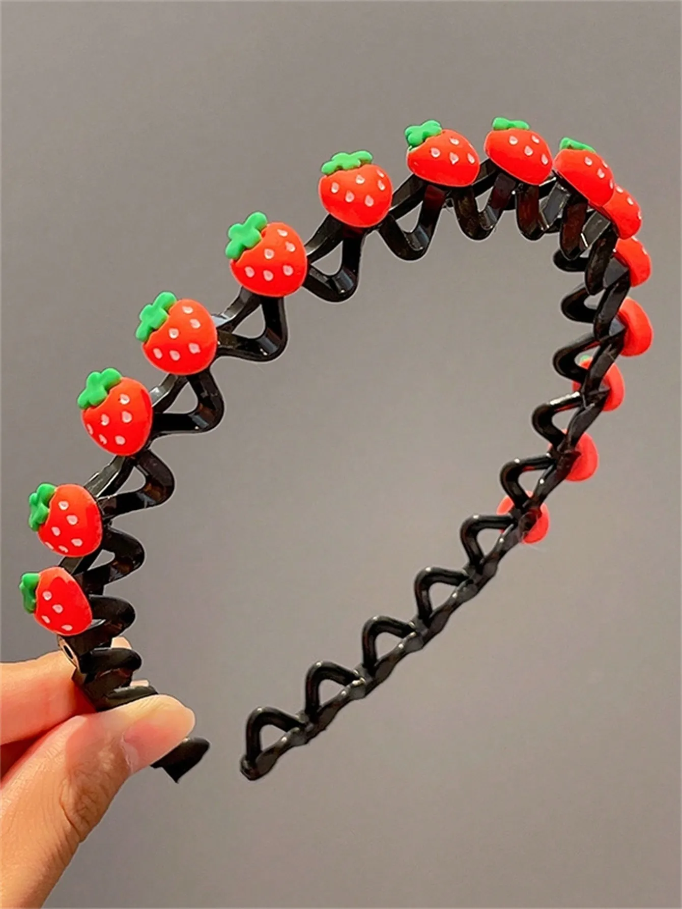 1 Women\'s new summer cartoon headband Strawberry non-slip pressure hair clip Cute hair finishing headband hair accessories