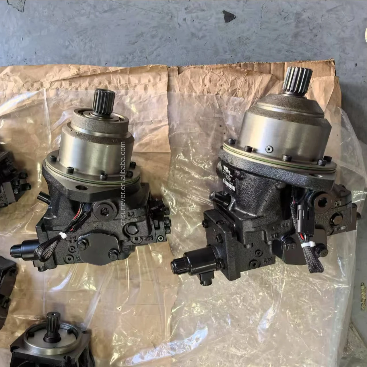 

51C080 51C160 51C060 51C110 Hydraulic Motors Series 51 51-1 Bent Axial Piston Motor 83006506 51C0601RD1BC3B1NNU1DDFN16AAE60000