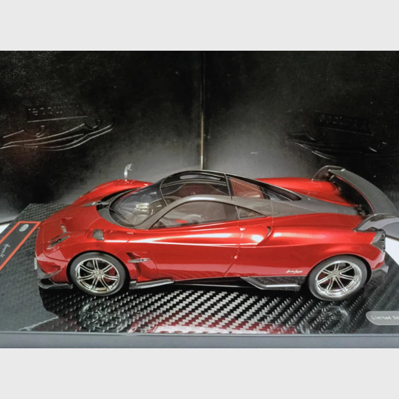YY نموذج 1/18 Huayra BC نموذج سيارة من الراتنج الأحمر الشفاف مجموعة ثابتة ألعاب هدايا العيد المزخرفة