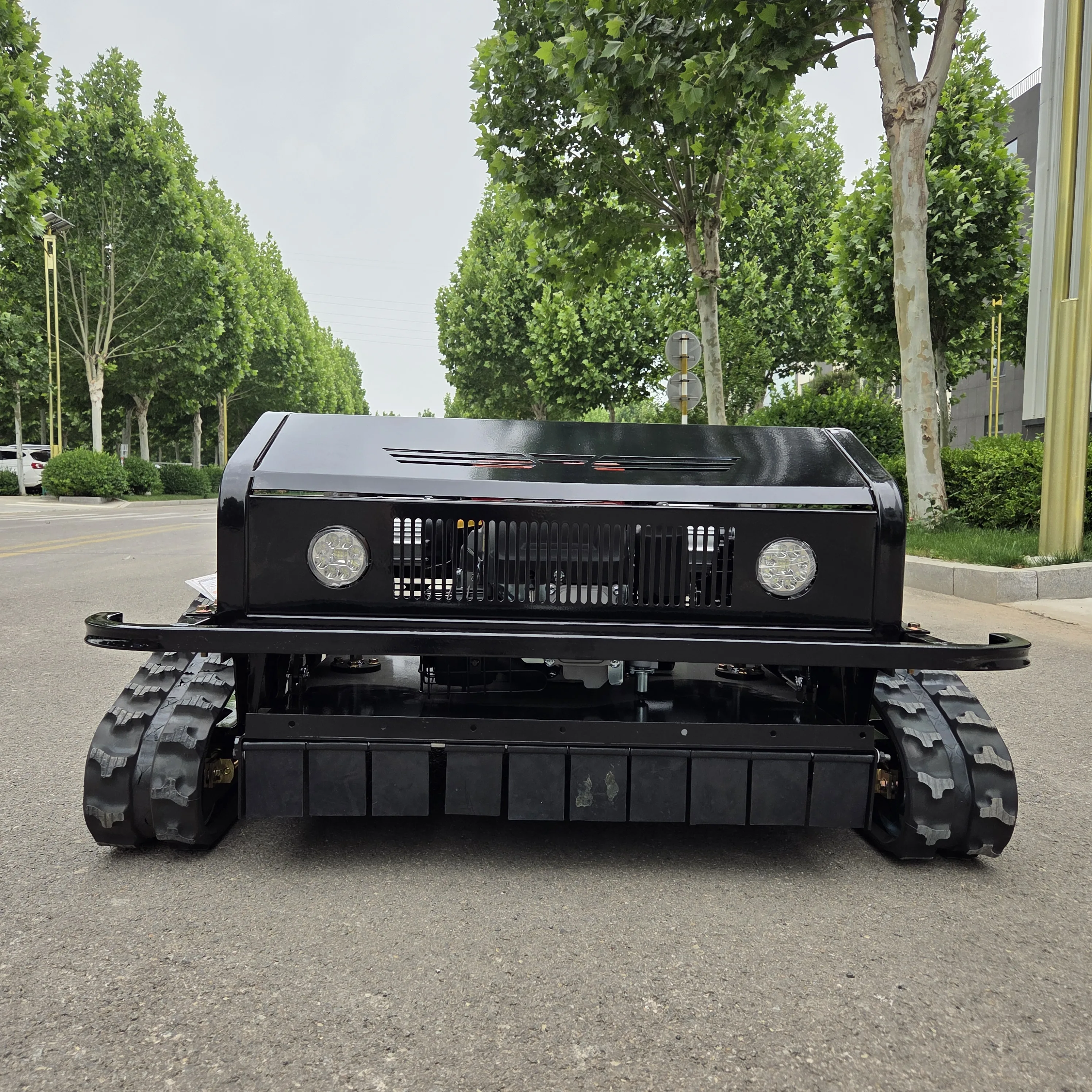 [Suitable for slopes] Remote control lawn mower, fully automatic climbing for home use, specially designed for slope gardens