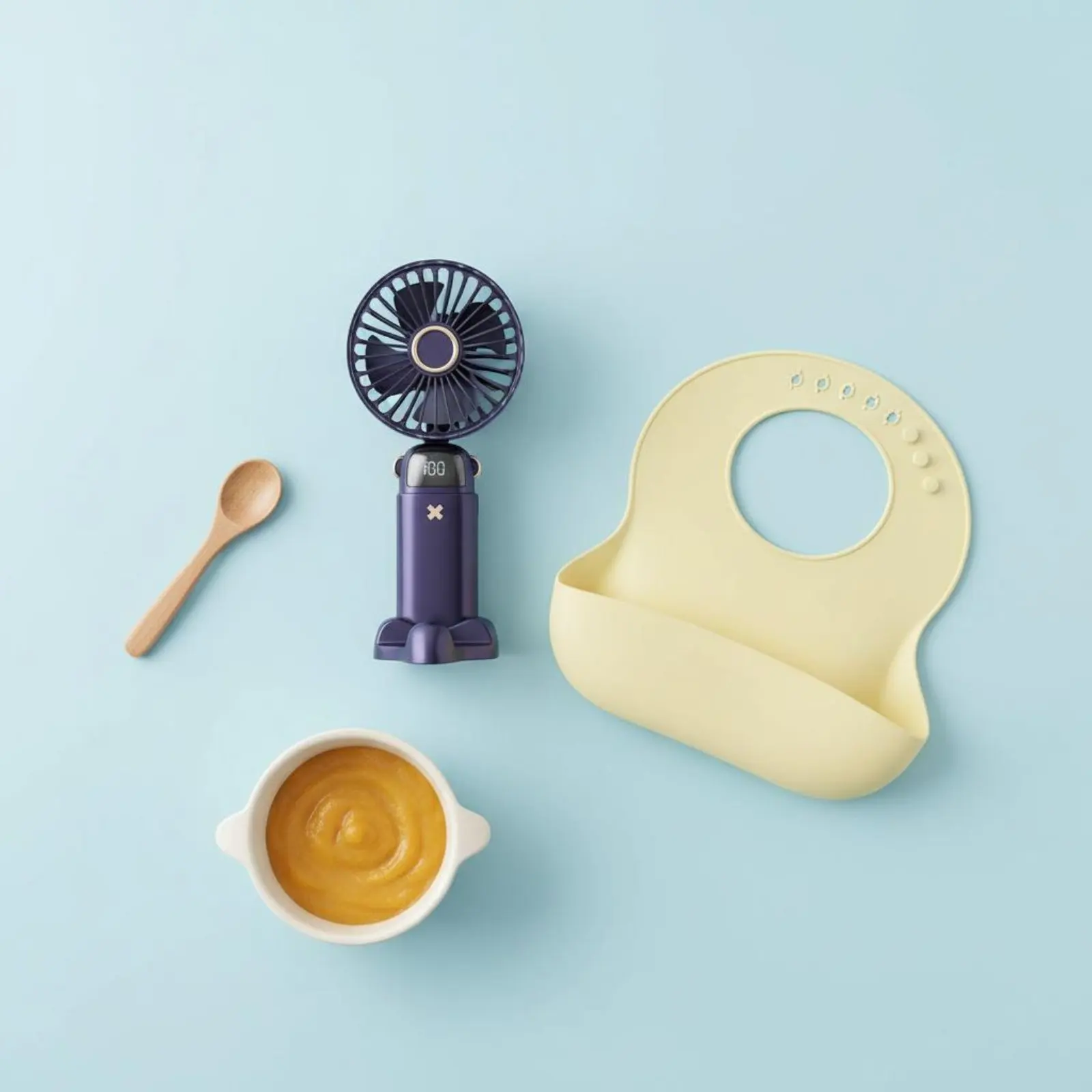 

Infant Meal Cooling Fan Rotating Head Universal Serial Bus Desktop Fan Non-Slip Base Hands-Unrestricted Lanyard for Parents
