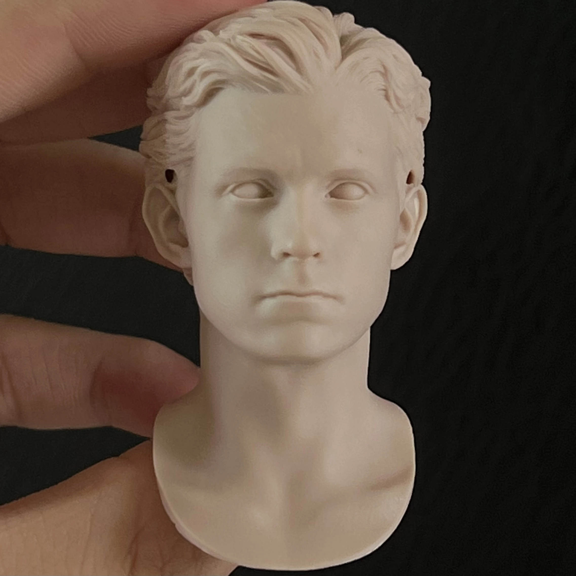 

1:6 Cast Resin Figure Puzzle Kit Figure Head (Tom Holland) Unpainted Sculpted Model (50mm)