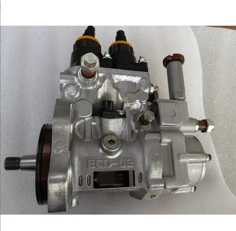 Excavator Fuel Injection Pump 6156-71-1132 Is Suitable for PC400-7 PC450-7 6D125 Engine Fuel Injection Pump 094000-0463