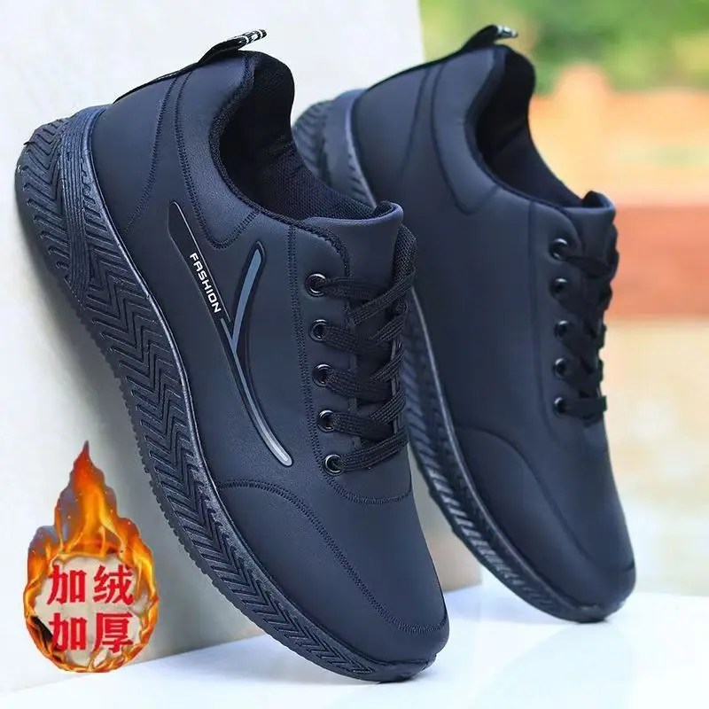 

New 2026 Fashionable Plush Cotton Shoes with Leather Surface, Casual Sports Shoes, Oil resistant and Waterproof Work Shoes