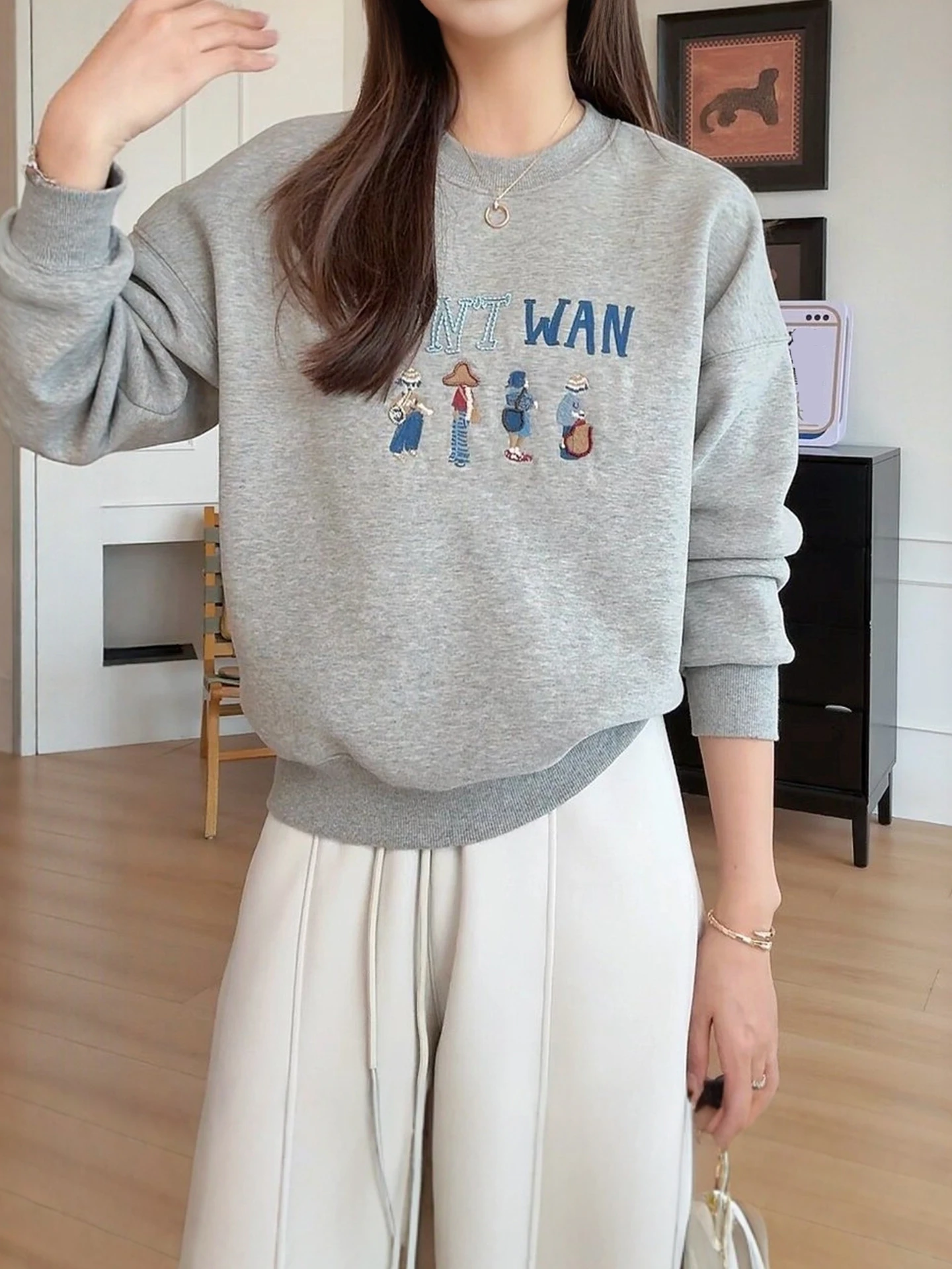 

Ретро-свитшот с мультяшным принтом и надписями для женщин, весенне-осенний, в корейском стиле, шикарный, омолаживающий, универсальный, стройнящий топ, модный