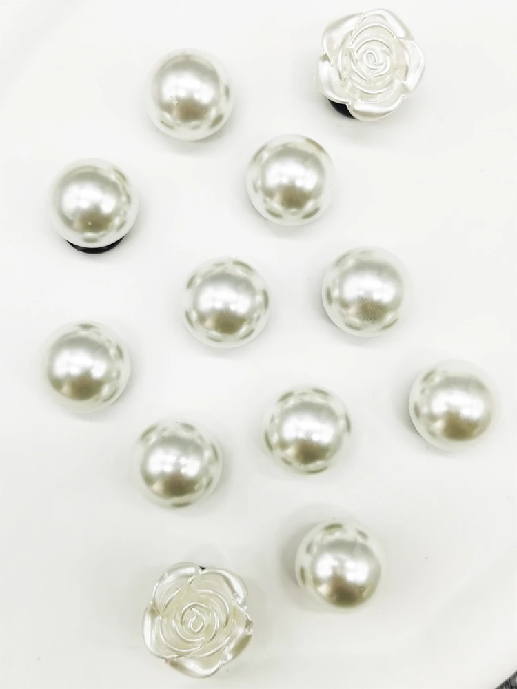 12PCS Schuh Charms Zubehör DIY Clogs Schnalle Elegante Imitation Perlen Blumen Dekoration Fit Frauen Strand Tasche Sandalen Party geschenk – Detail 10