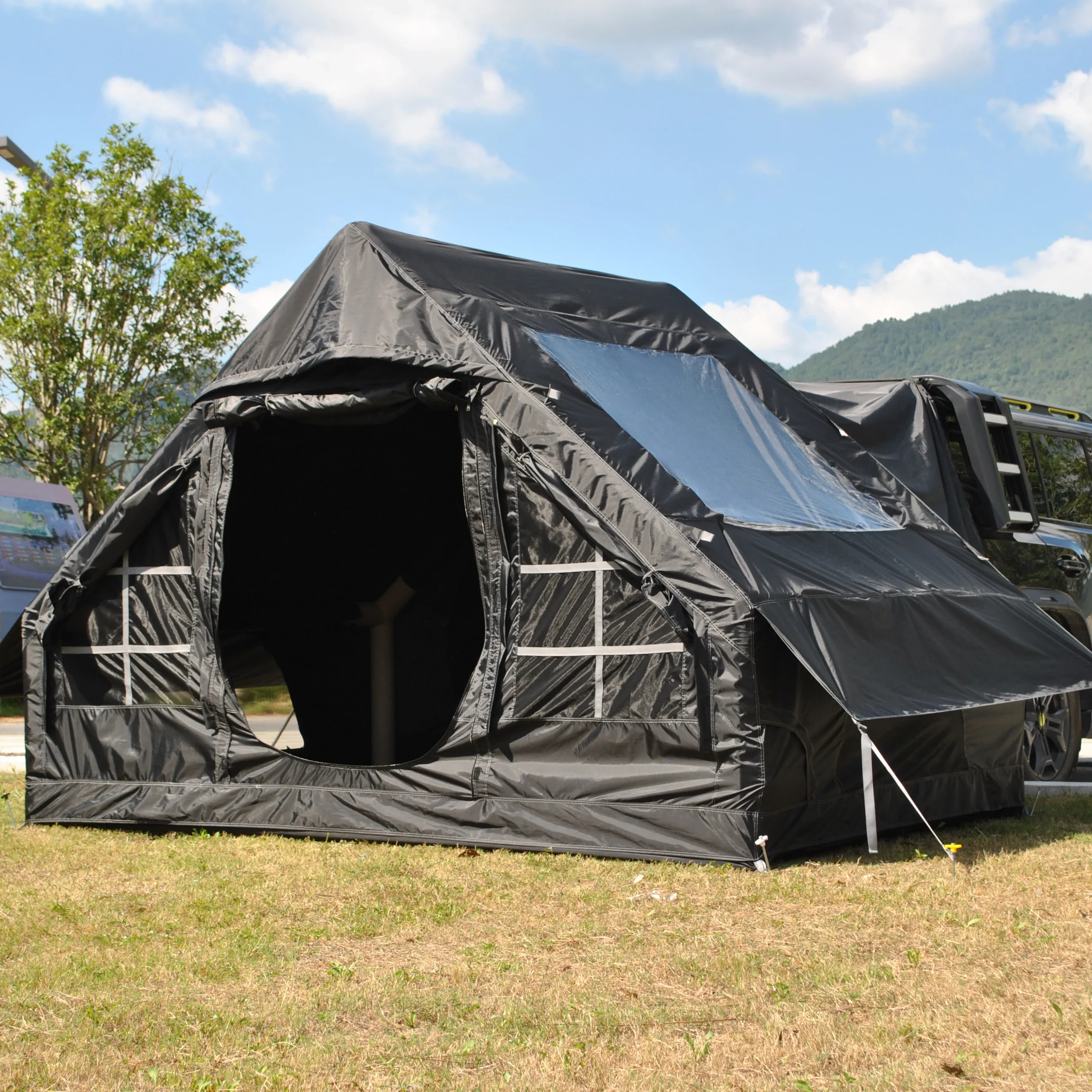 Inflatable SUV Tent, Large Quick Blow up Tailgate Tent, 6-Person Tent with Detachable Car Attachment for Car,Car Rear air Tent