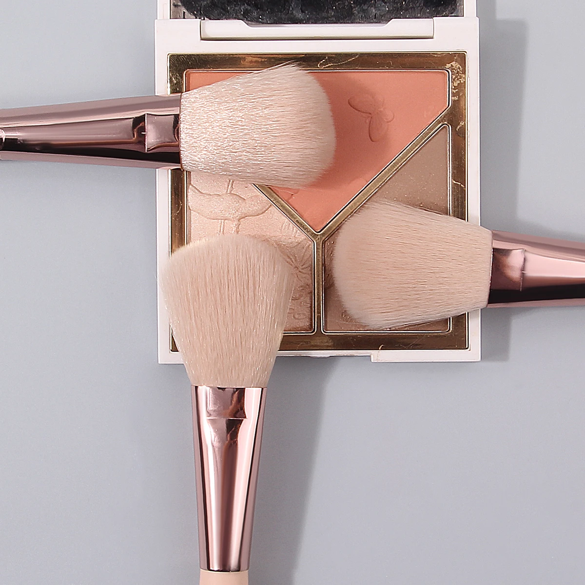3PCS soft wooden-handled makeup brushes, blush brushes, contouring brushes, contouring brushes, beauty tools