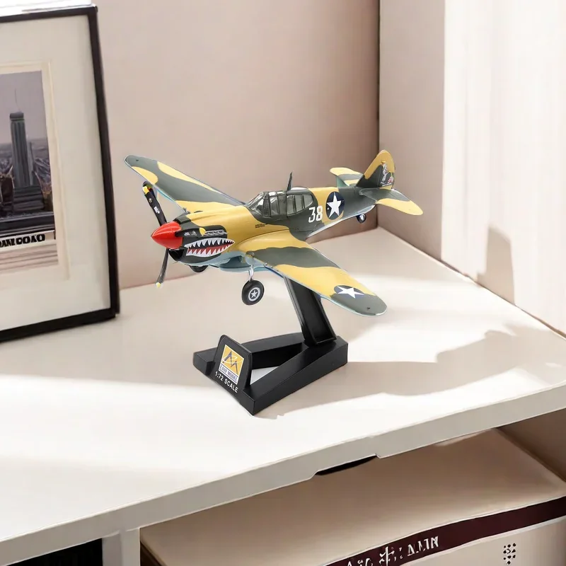 2024 New 1/72 Scale 37274 U.S. Air Force P-40 E Tomahawk Militarized Combat Flying Tigers Aircraft Model Collection Toys Gifts