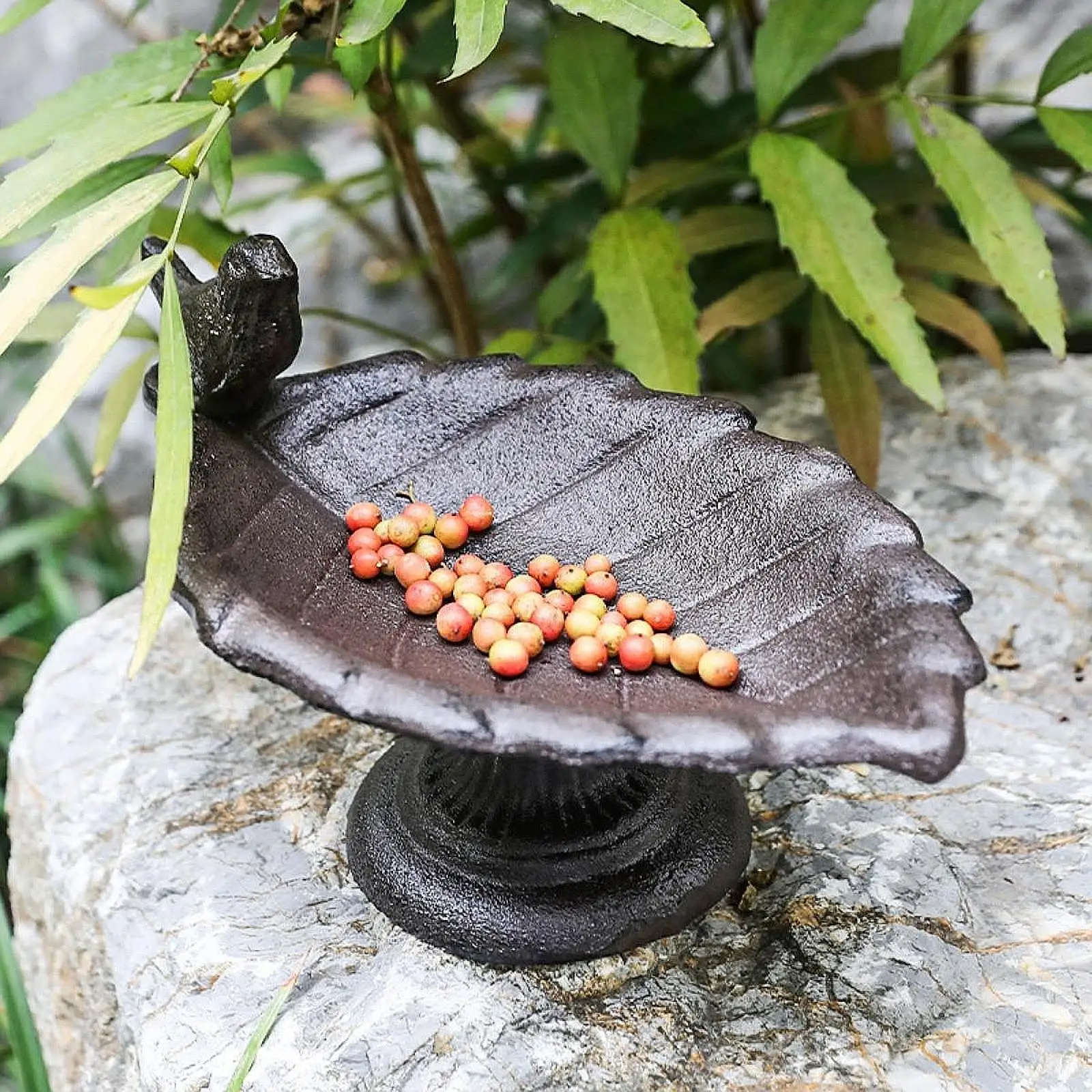 

Birdfeeder Weather Resistant Ornament Birdbath for Decorating Backyard Patio