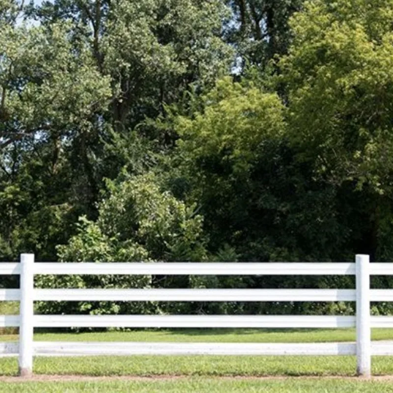 Customization Bulk Top-Grade Long-Lasting Water-Resistant 5x8 FT 4Rail White Horse Fence for Small Animal Farm and Grazing Area