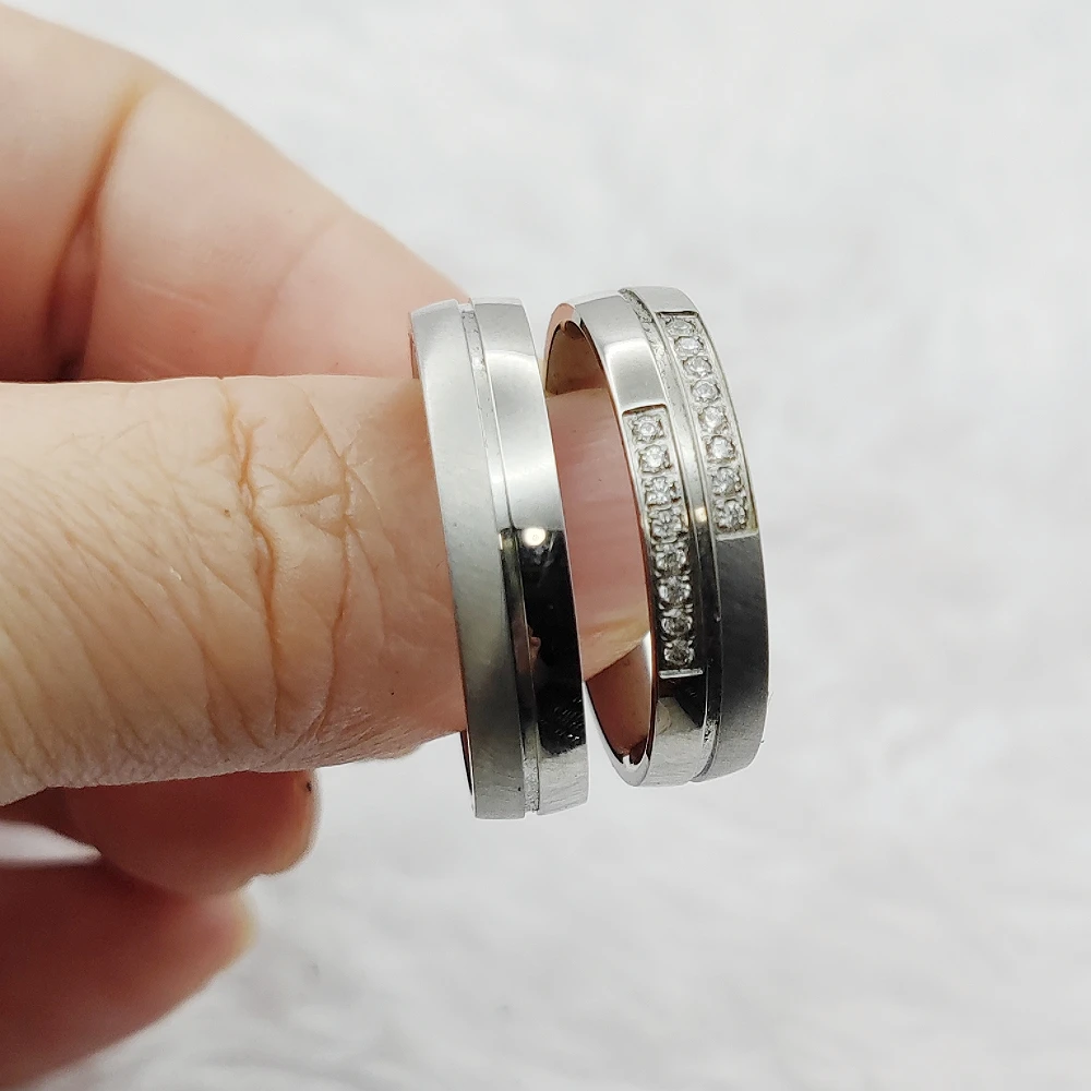 

Non-allergenic titanium jewelry Elegant Zirconia Lovers Luxury Matching Pair Couples Wedding Rings For Men and Women