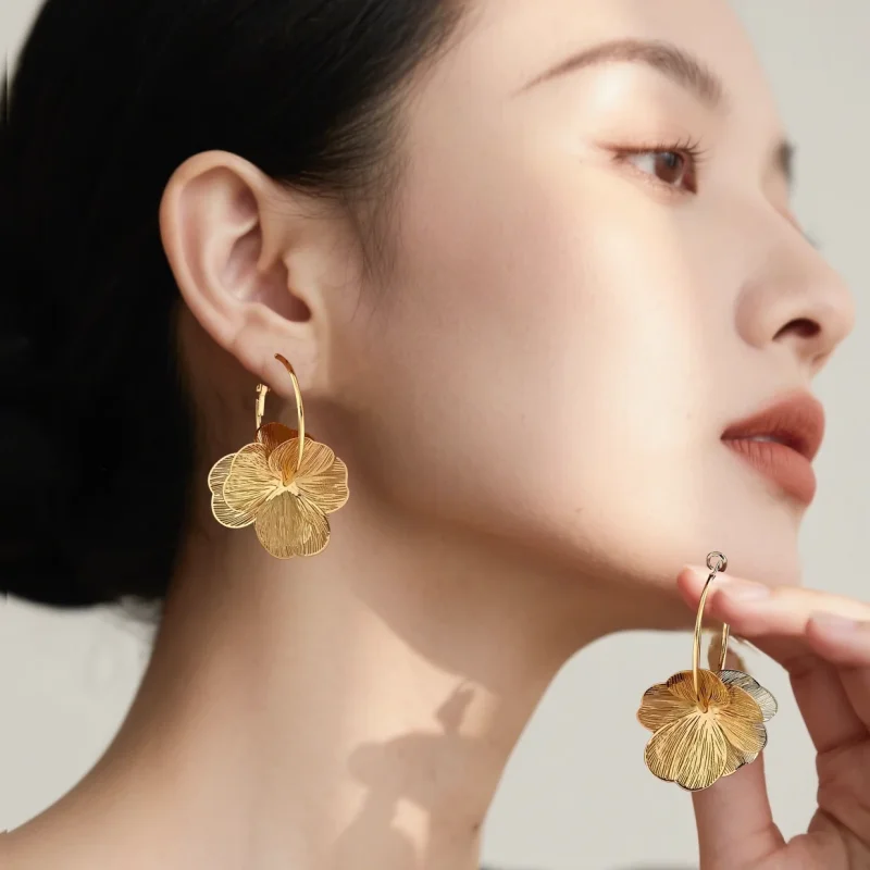 Golden Double-Layer Hollow Flower Hoop Earring for Women Vintage Earrings Ideal for Daily Wear Jewelry Accessories image 6