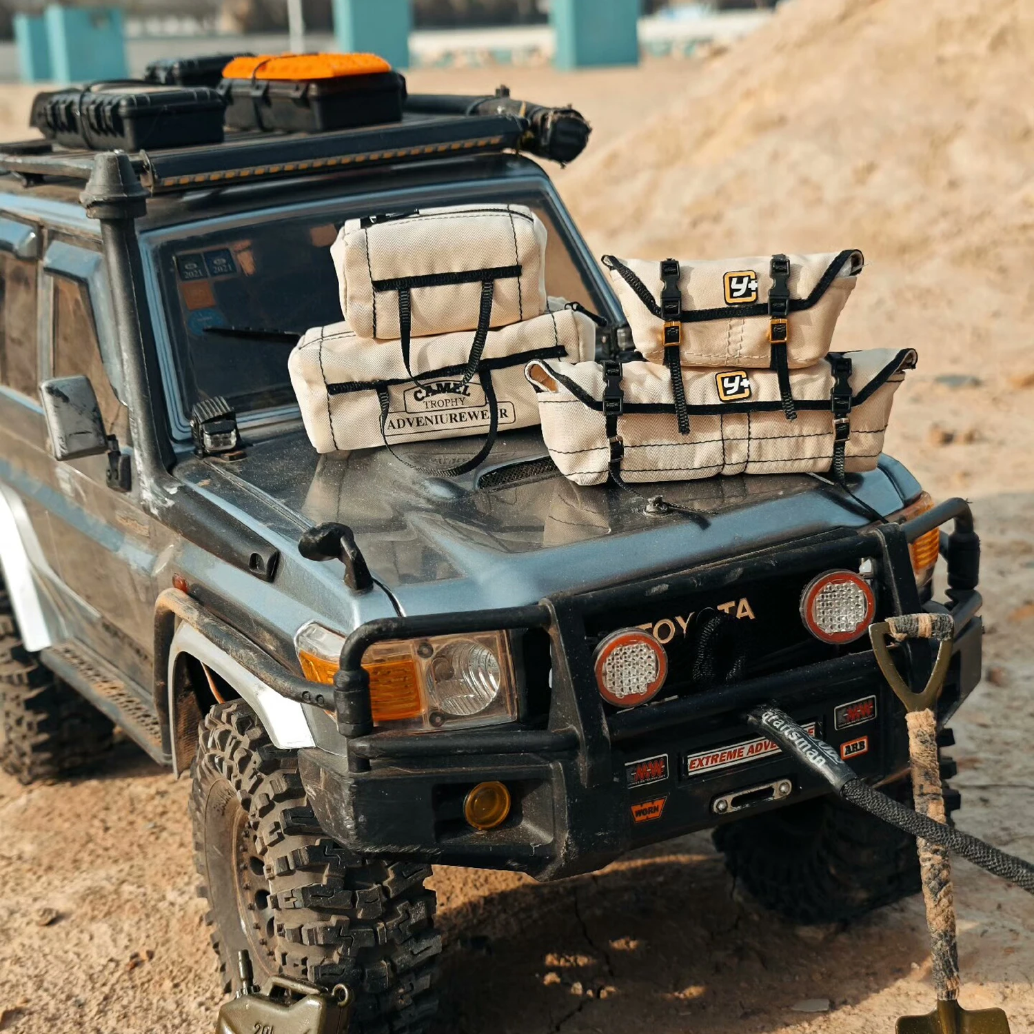 Simulazione Borsa da viaggio Borsa da campeggio Decora per 1/10 RC Crawler Car Traxxas TRX4 Defender Bronco AXIAL SCX10 RC4WD D90 Chevrolet