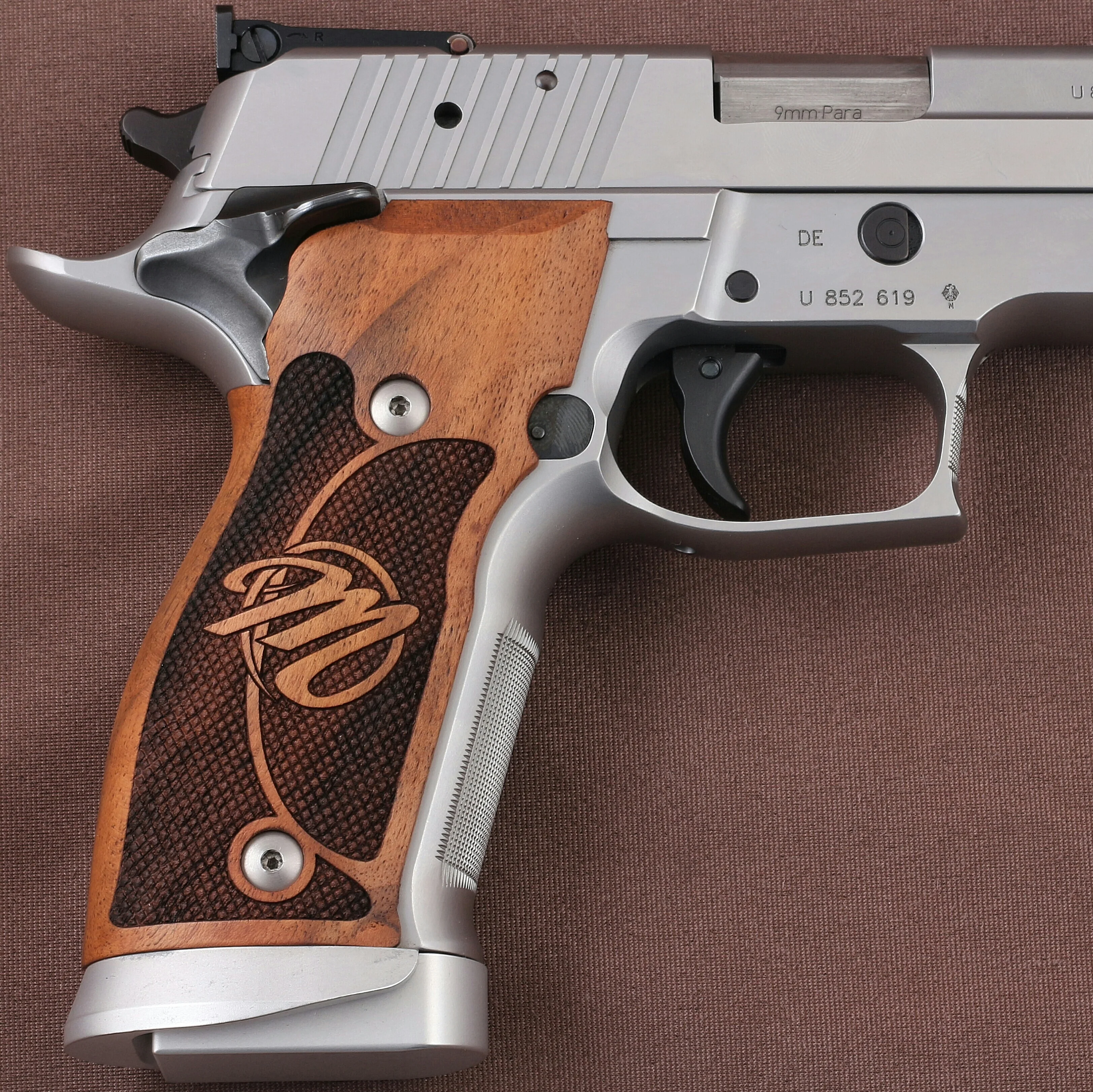 KSD Brand Sig Sauer X-Five P226 /SO /AL /Six /Six AL Compatible Walnut Grip