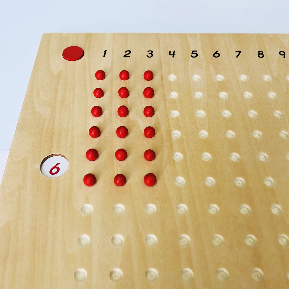 Montessori Multiplicazione Bead Board Giocattolo matematico Aritmetico Strumenti per l'apprendimento precoce Gioco educativo per bambini Materiale matematico