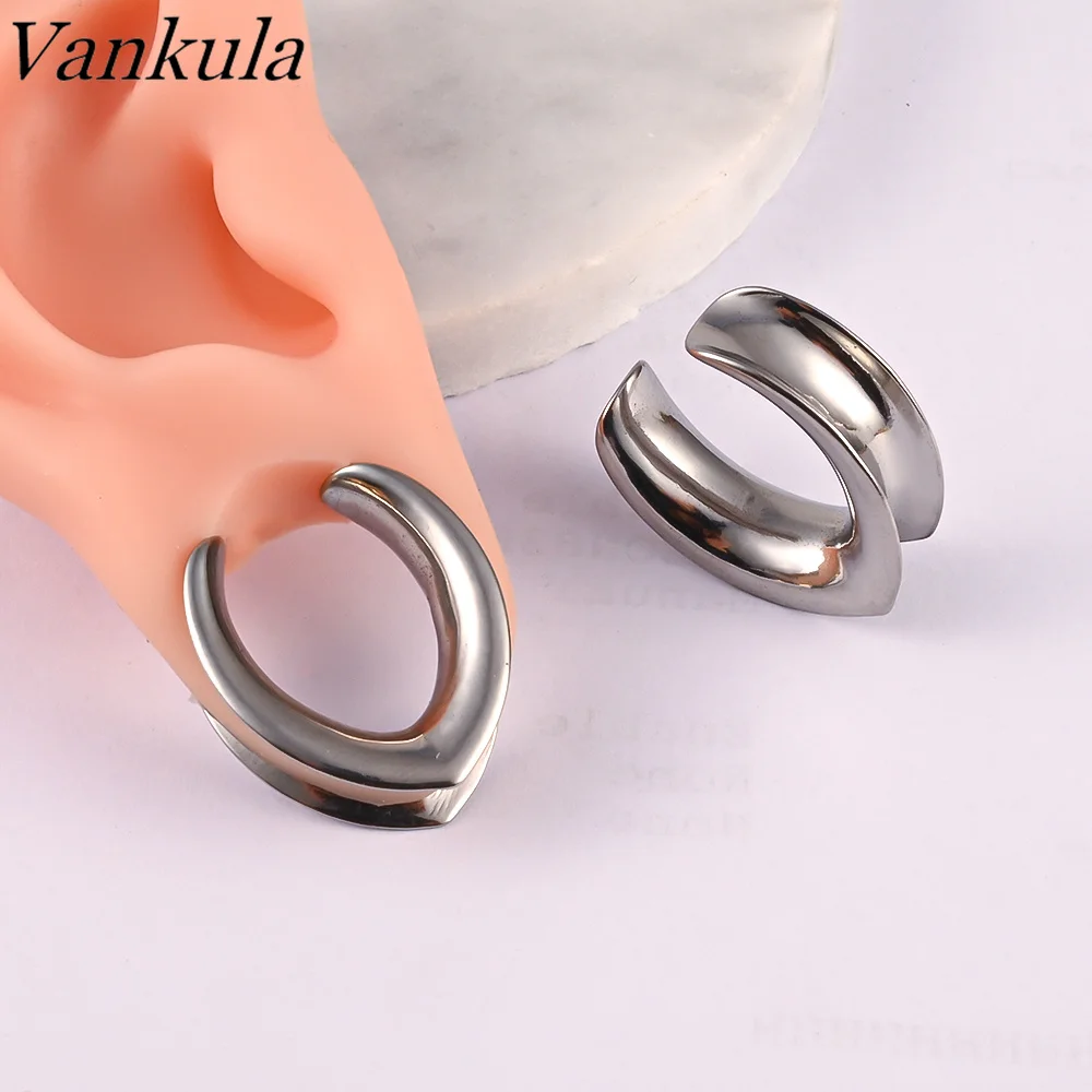 Vankula 2pcs 316L Stainless Steel PVD Coating Ear Plugs Tunnels New Saddle Ear Gauges Weights for Ear Piercings