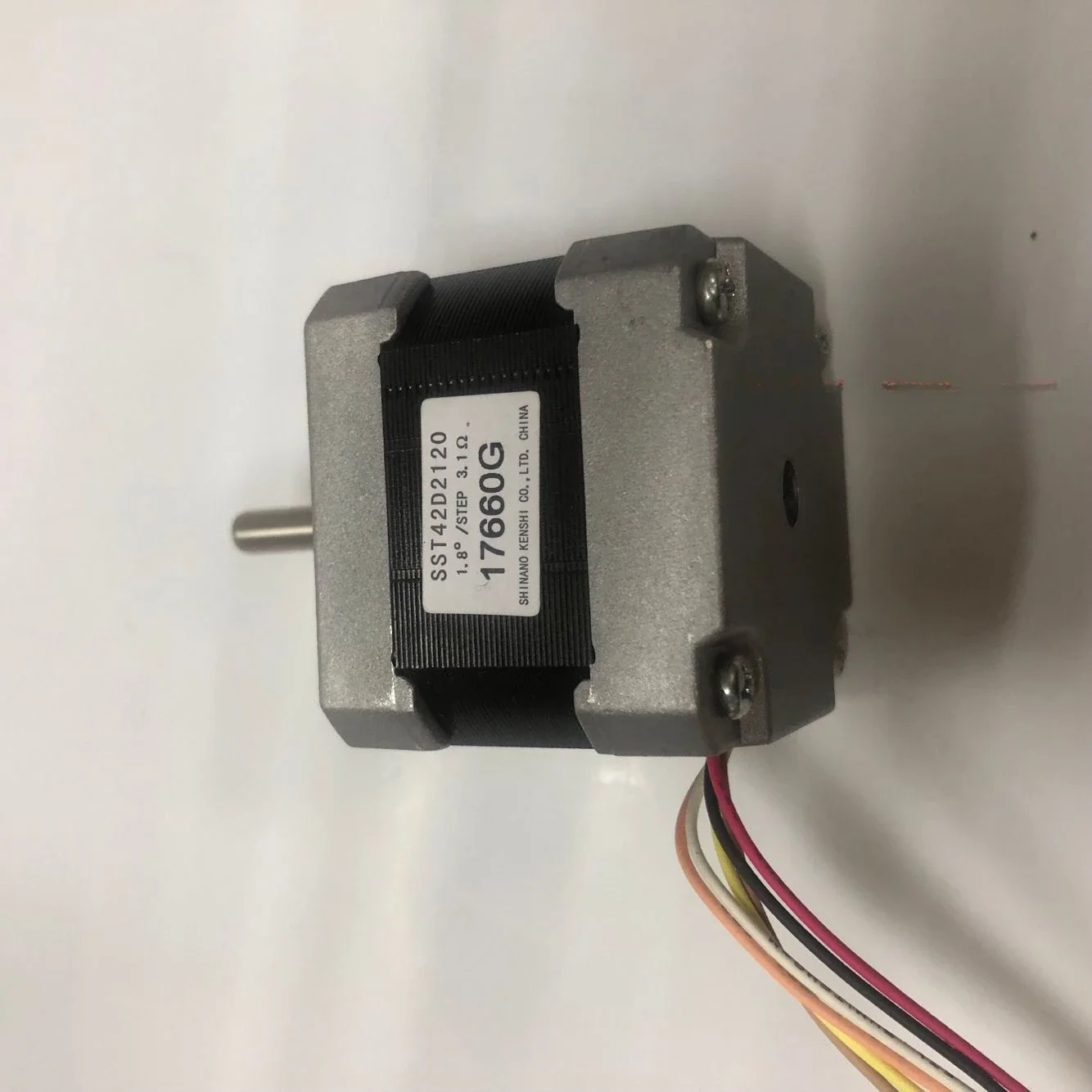 

Шаговый двигатель 42 мм STP 43D2035/STP 42D4042/STP 43D 2119-01