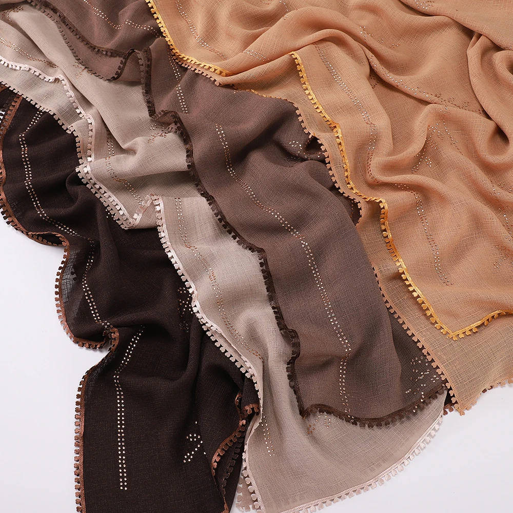 Strass-Besetzter Hijab aus Knitterbaumwolle mit Spitzen- und Quastenrand Muslimisches Damen-Kopftuch Eleganter Damenschal Islamisches Kopftuch – Detail 10