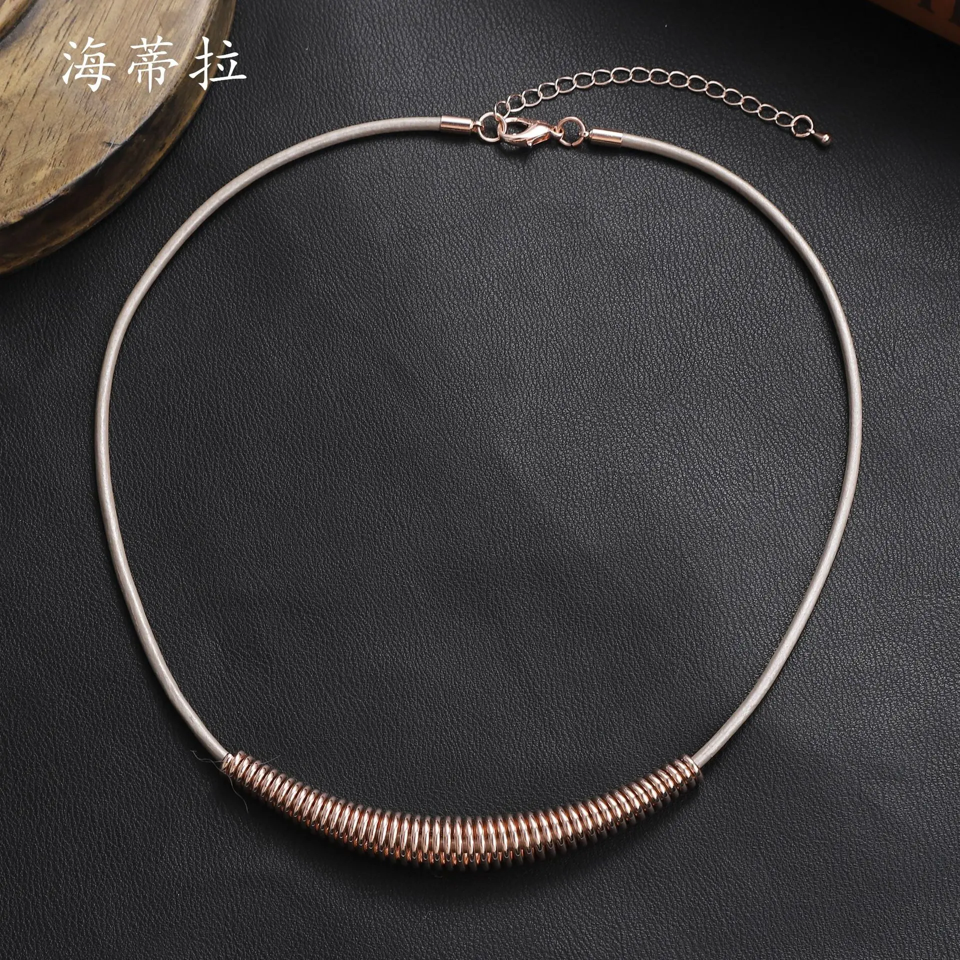 new Baroque ring spring necklace, personalized temperament collarbone chain, men's and women's versatile retro neck