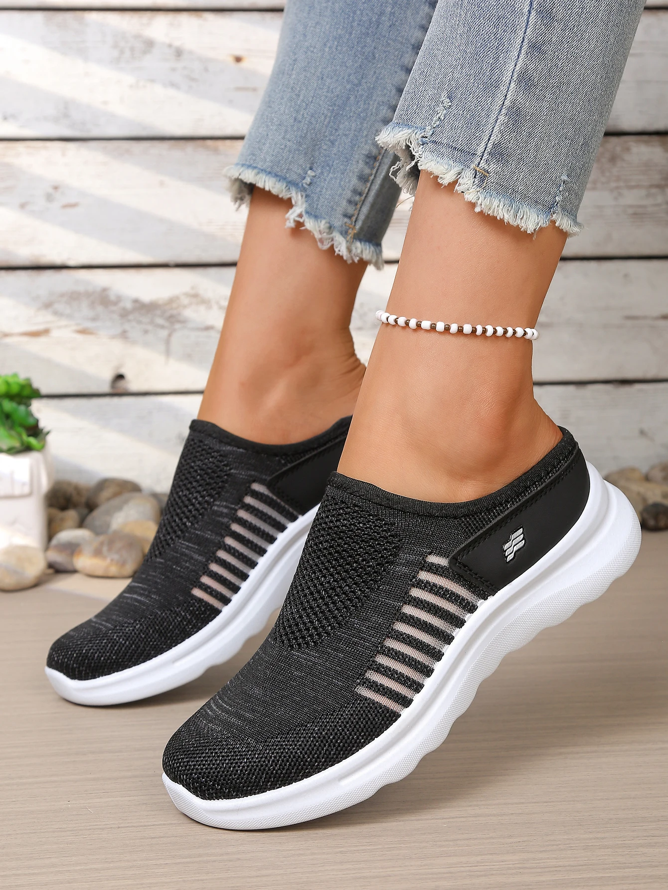 2026 Neue Damen-Hohlnetz-Slipper mit rückenfreiem Design, leichte Plateau-Walkingschuhe, bequeme Outdoor-Freizeitschuhe aus Netzstoff – Detail 10
