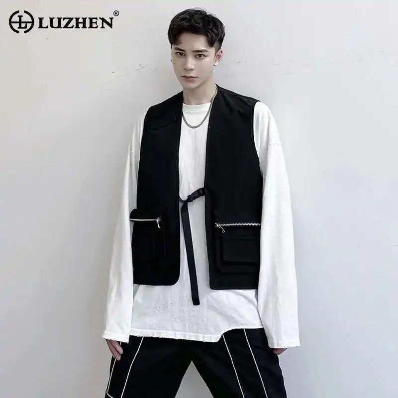 

LUZHEN Original Zipper Pockets Drawstring Placket Design Short Sleeveless Vest Men's Stylish 2025 Korean Casual Waistcoat LZ9871