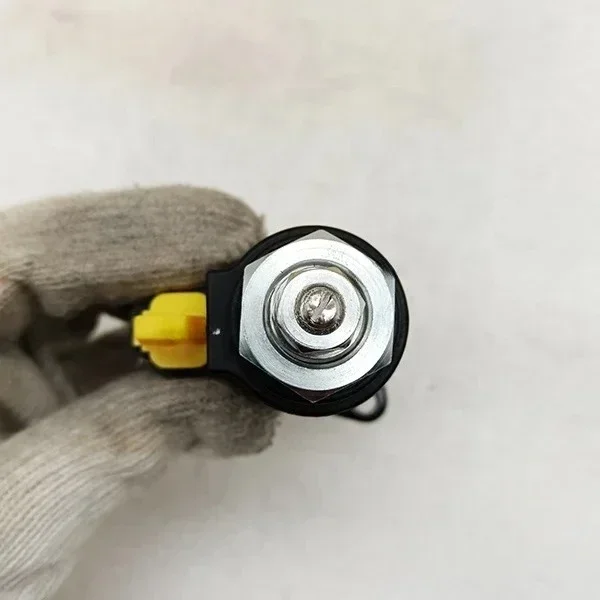 

Excavator Solenoid Valves 121-1491 for E307B E312B E320B E320C E320D E325B Solenoid Valve 121-1491 KWE5K-31/G24DA30