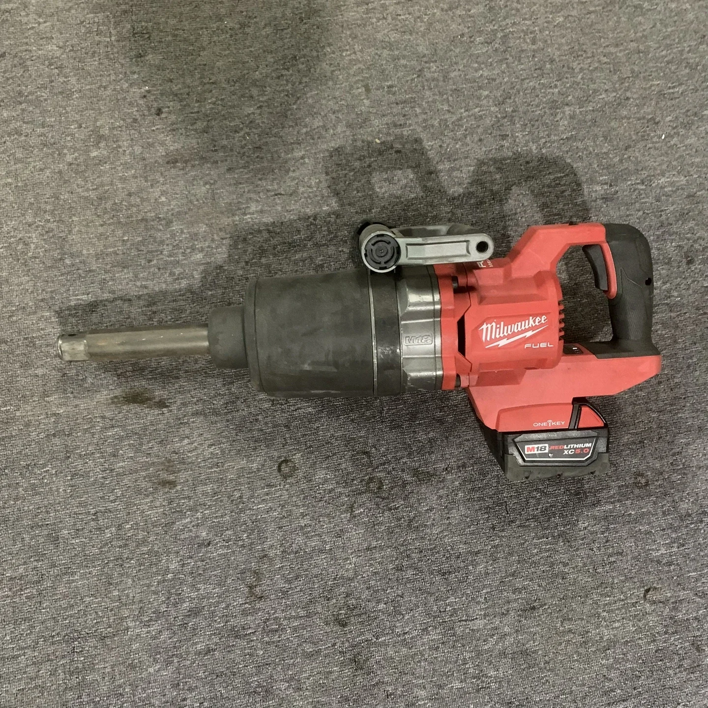 

Milwaukee M18 FUEL 1” D-Handle High Torque Impact Wrench (2869-20) W/ 5.0AH Battery second-hand