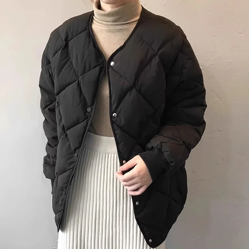 Women's single-breasted casual winter cotton jacket in solid color diamond pattern, lightweight and puffy.