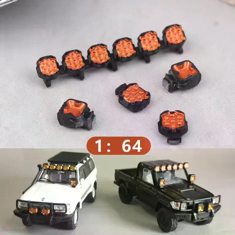 Off-Road Pickup Truck 1/64 Scale Soldier Leaf Clover Lamp Searchlight Bumper Light Mod
