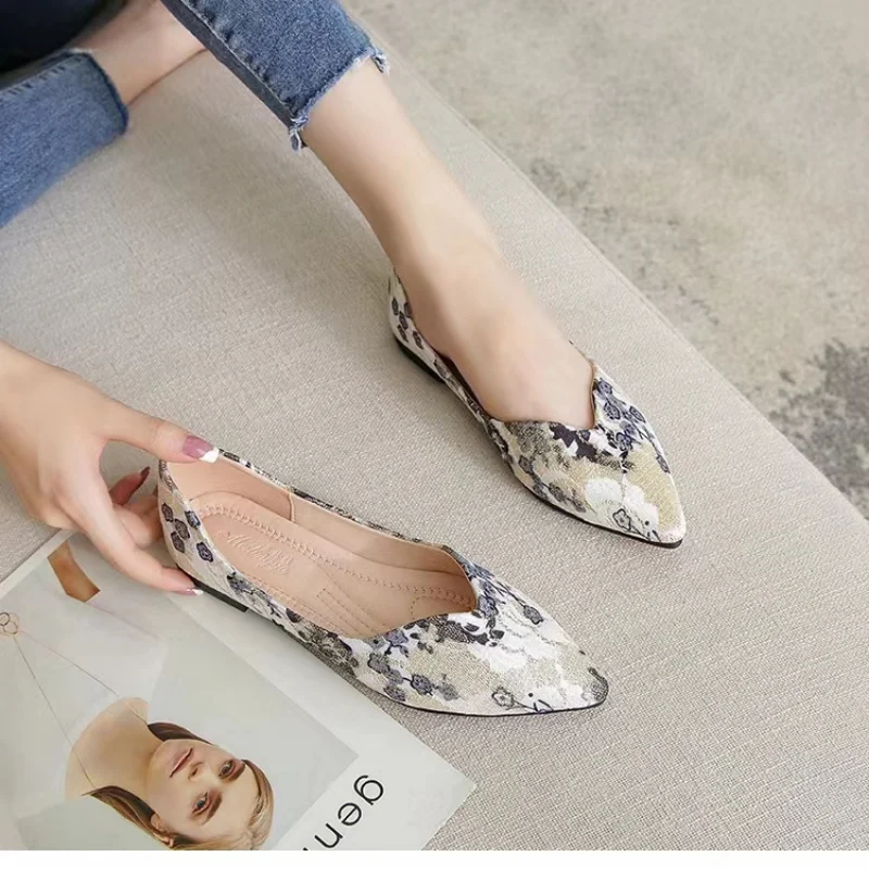 2023 Summer Fashion New Soft-soled Flat Shoes Retro Pointed Shoes Flat Print Elegant Casual Daily Women Shoes Moccasine Zapatos