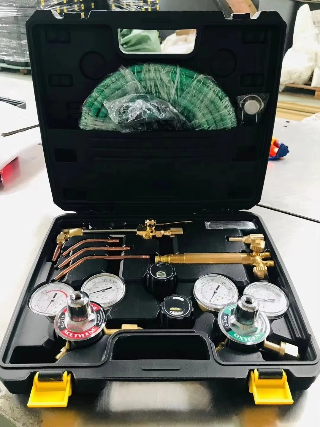 مجموعة لحام وقطع أفريقيا مع منظم الأكسجين والأسيتيلين والأنابيب والشعلة #2