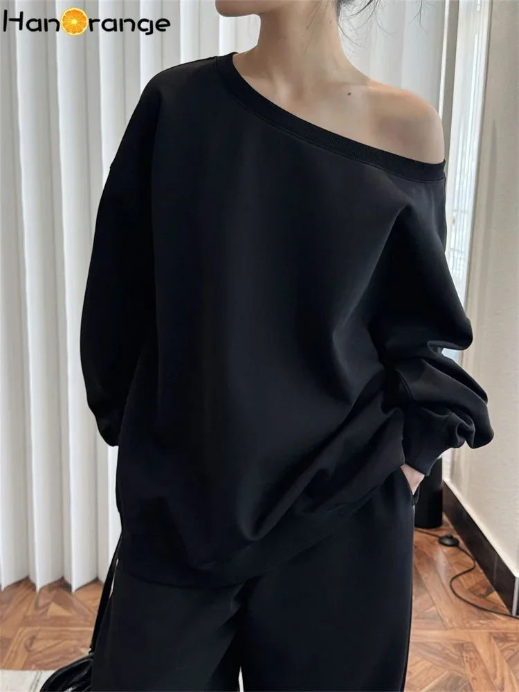 HanOrange 2025 Spring Fashion Relaxation Slanted Shoulder Sweatshirt Women Loose Top Black/Light Snow Gray