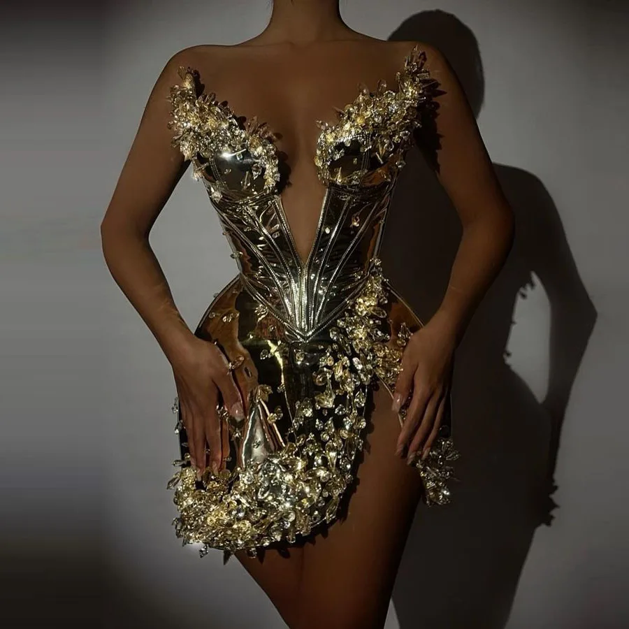 Unique Gold Leather Prom Dress with Heavy Beads Sexy Deep V Neck Full Crystals Chic Evening Party Dresses 2023 Short Prom Gowns