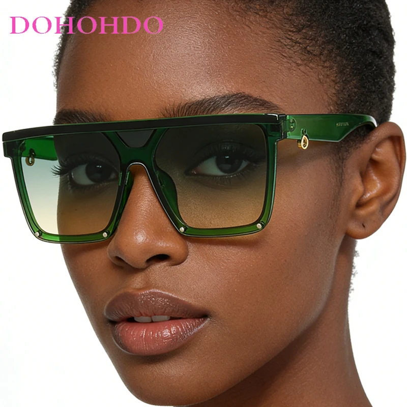 

DOHOHDO 2026 Ins Fashion Square Sunglasses Men Women Oversized Y2k Punk Sun Glasses Vintage Rivets Eyewear UV400 Oculos De Sol