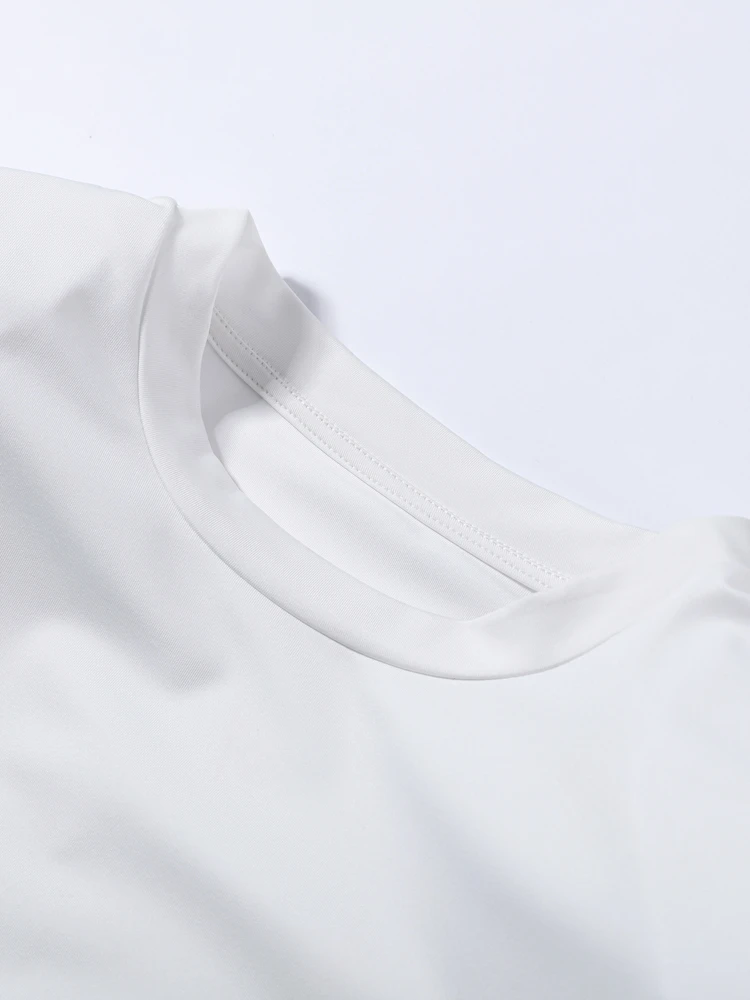 Damen Freizeitkleidung für Pendlerinnen Trendiges Minimalistisches Weißes T-Shirt mit Schulterpolstern Bequemes Oversize-Rundhals-Kurzarm-Oberteil – Detail 5