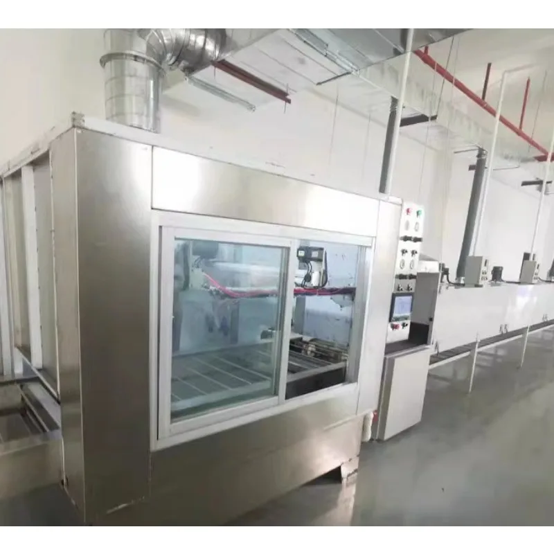 Vollautomatische Farbspritzmaschine. Spritzmaschine für hin- und hergehende Ebene. Automatische Spritzmaschine mit fünf Achsen