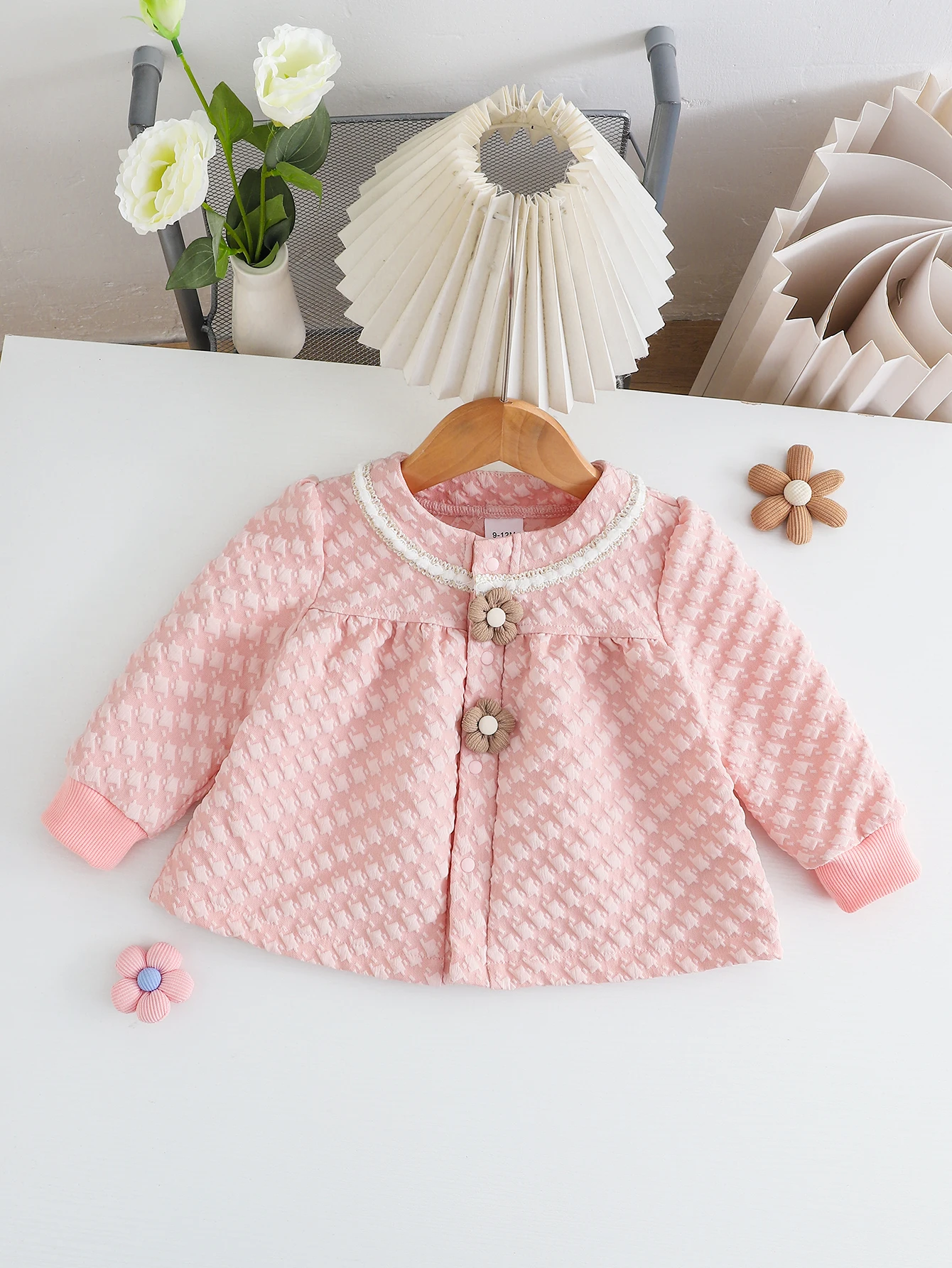 Spring Autumn New Pink Embroidered Baby Doll Shirt Jacket for Infants Seasonal Fashionable Baby Clothing Outerwear