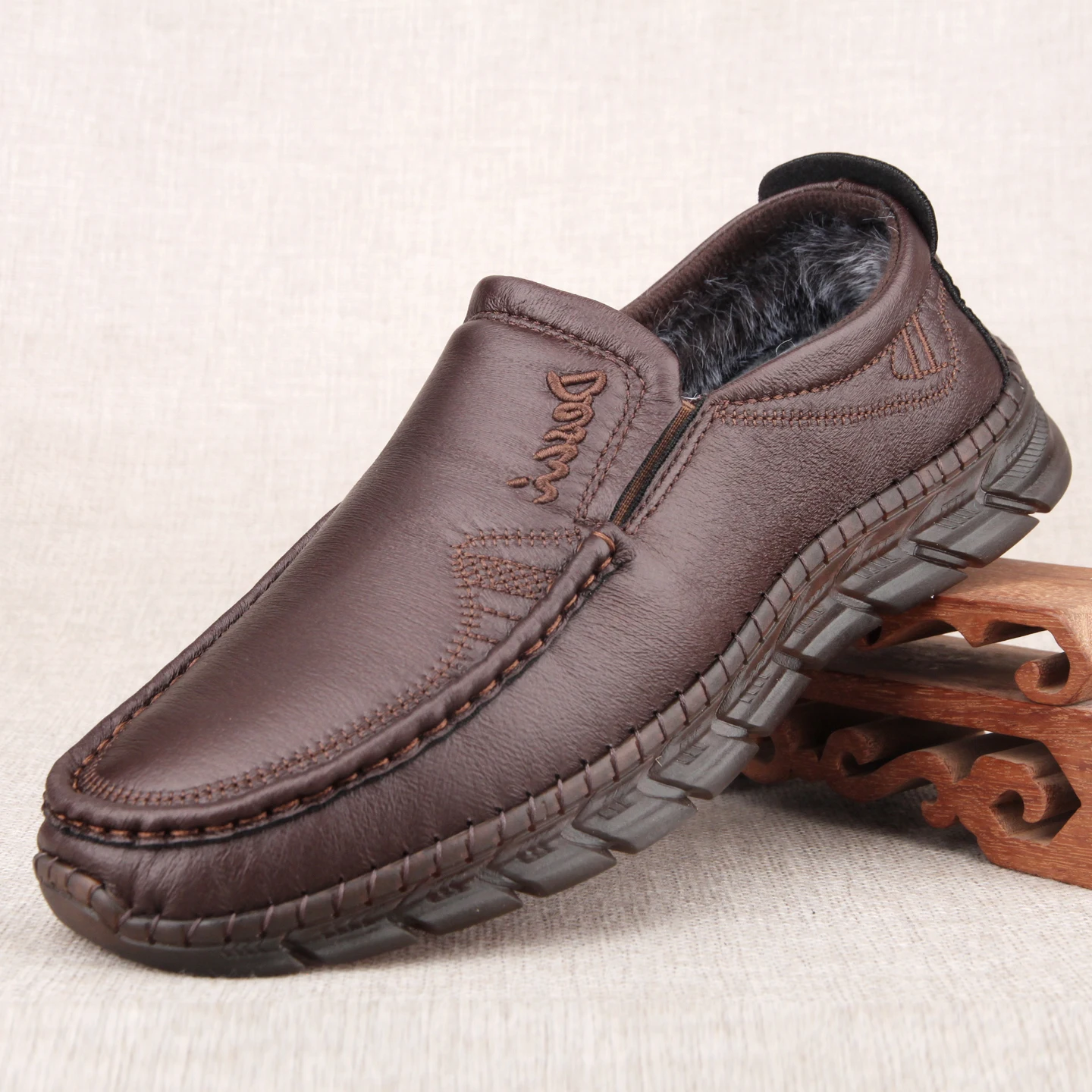 

New 2025 Winter Men's Thiened Warm Busin Casual oes Comfortable Soft Bot Anti-slip Cow Tendon Old Beijing Cotton oes