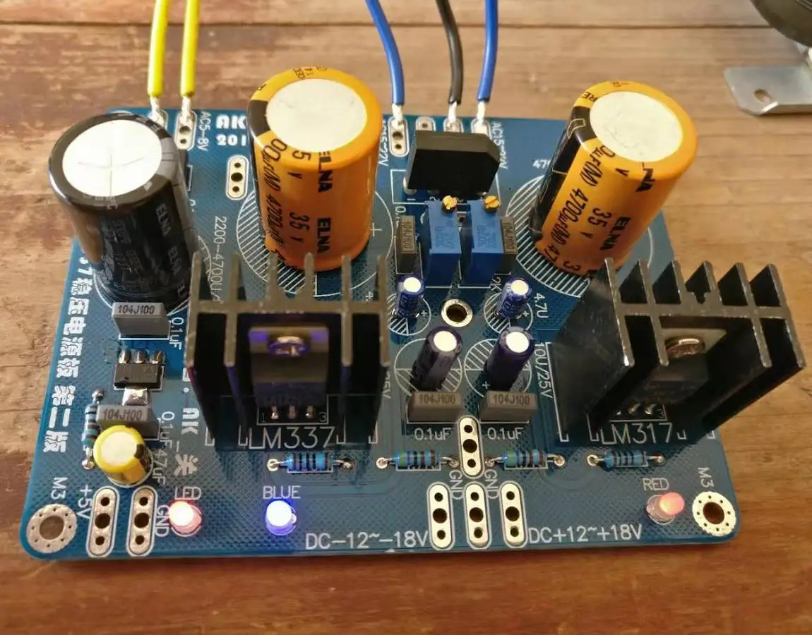 発熱電圧レギュレーター電源ボード