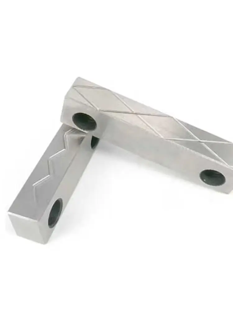 1Pcs Y31 Mold Slider Pressure Strip M8 M10 Thick 15mm Row Position Pressure Block L=60-100mm Injection Mold Wear-Resistant Block