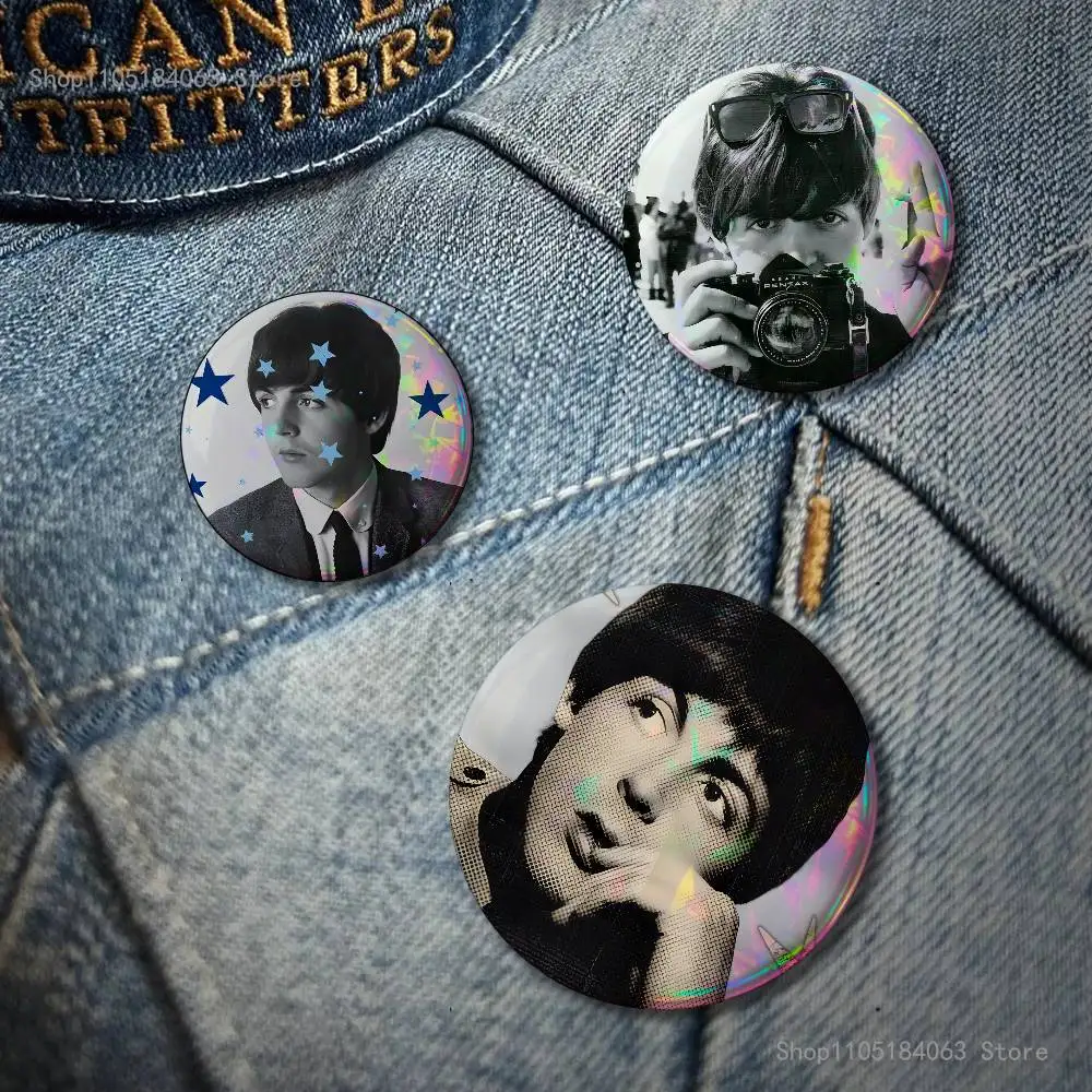 P-Paul M-McCartneyS Badge on Backpack Clothes decoration Tinplate Round Brooch Funny Custom Gifts for Friend
