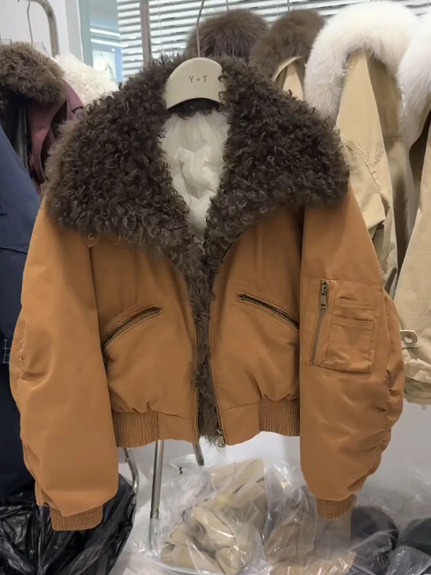 

Barn Sle ort Puffer Jaet, женский меховой воротник кофейного цвета, новинка 2025, зимняя верхняя одежда Faion Ele, верхняя одежда для поездок на работу Sle Regula...