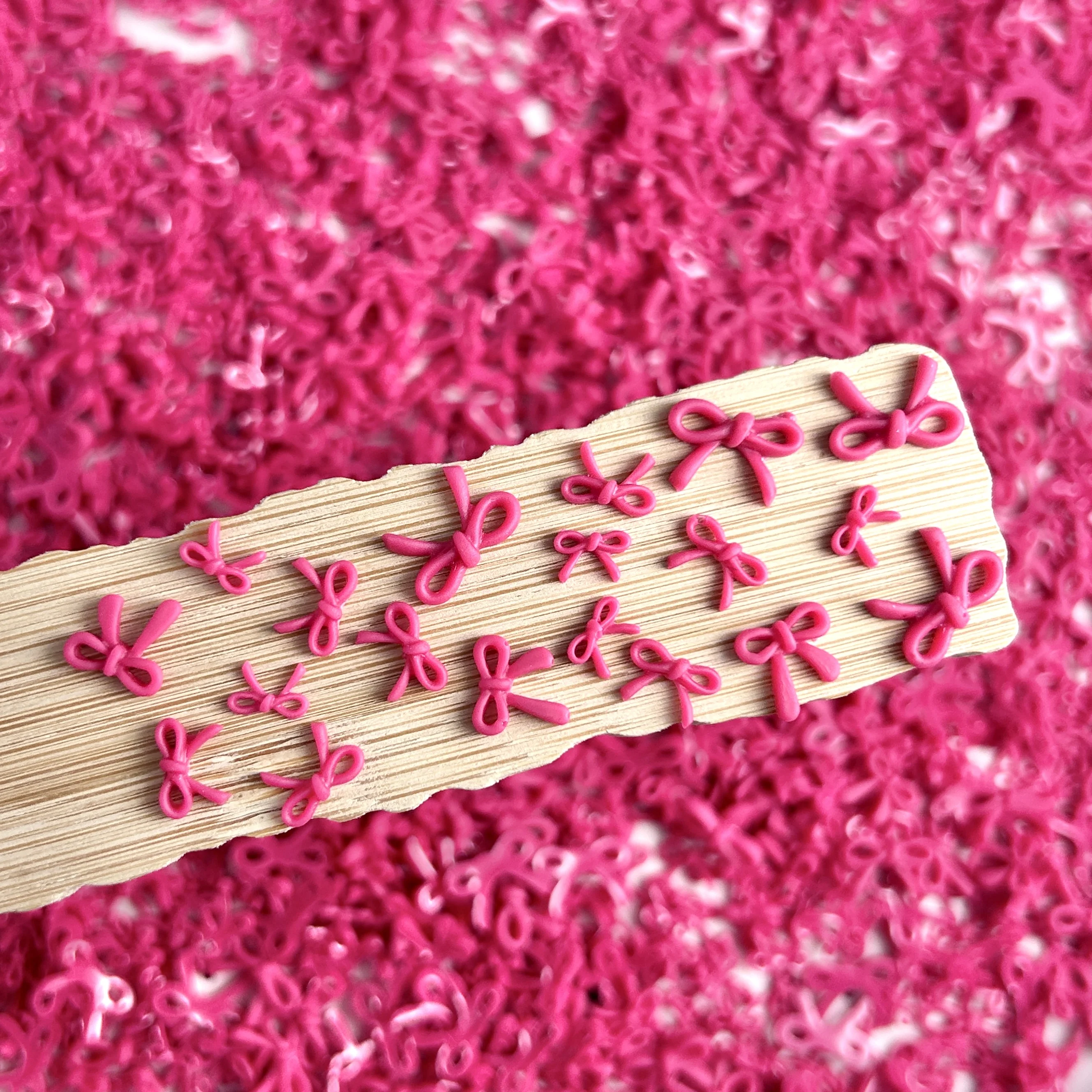 50 قطعة خط صغير رائعتين Bowknots الراتنج مسمار الفن زينة الحد الأدنى الوردي الوردي الانحناء مسمار السحر اكسسوارات Earring بها بنفسك القرط الأظافر