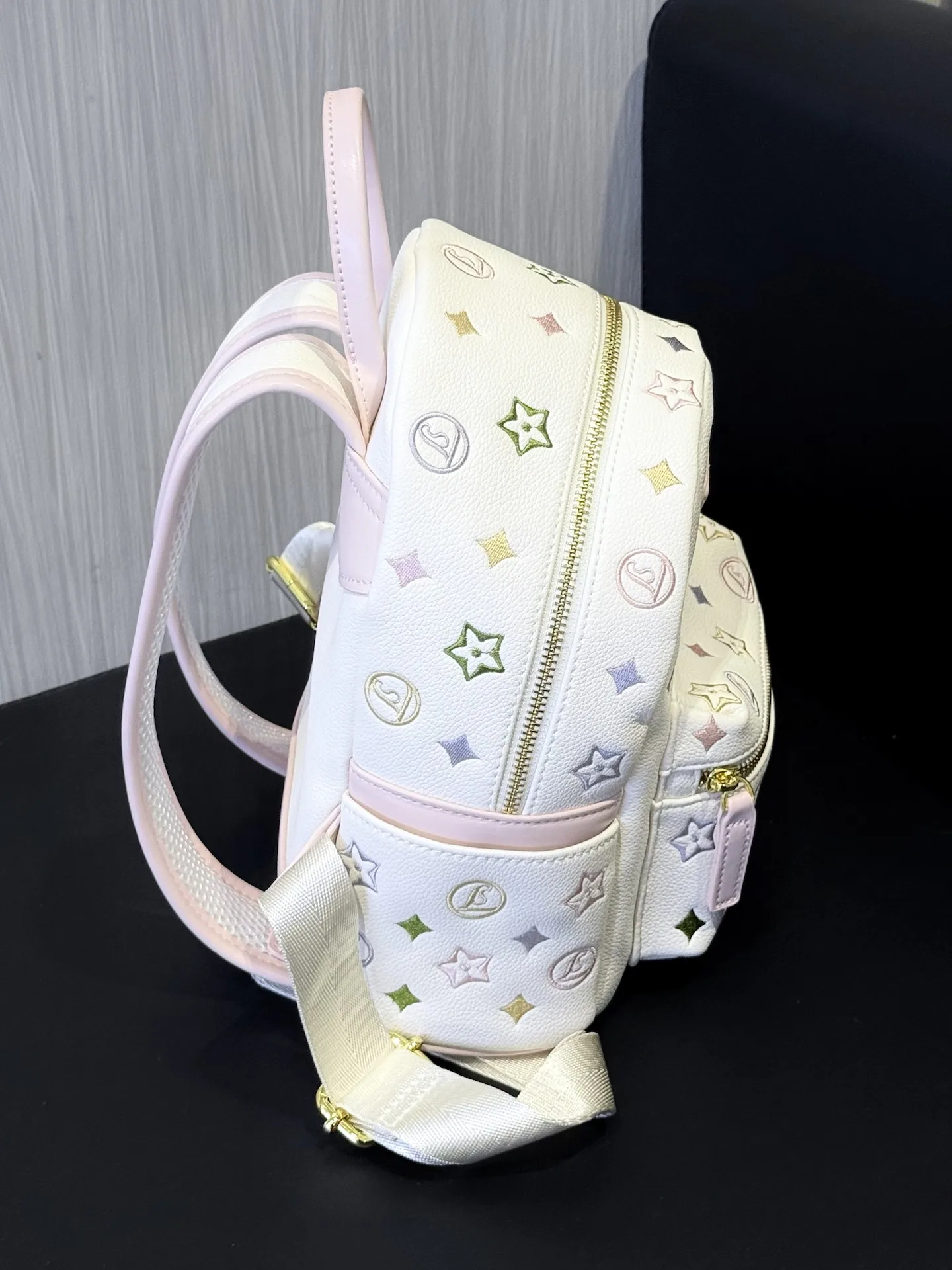 amiciyah-zaino-ricamato-da-donna-stile-dolce-e-alla-moda-nuova-tendenza-2026-versatile-per-pendolari-e-studentesse