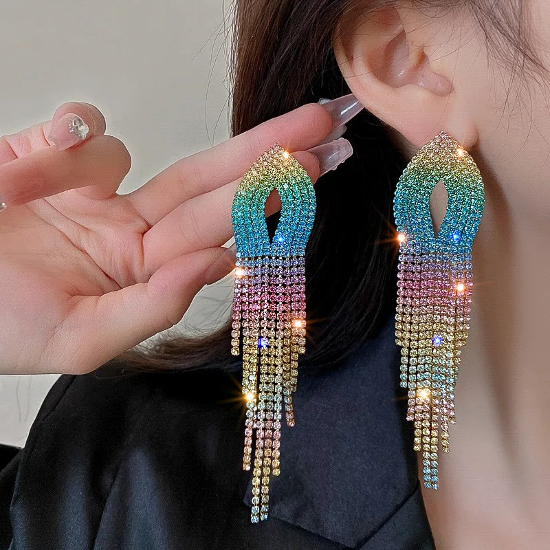 Shiny Rainbow Color Crystal Earrings for Women Long Tassel Pink Rhinestone Dangle Earrings Ladies Bride Weddings Jewelry